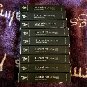 Younique Luctrative Lip Gloss